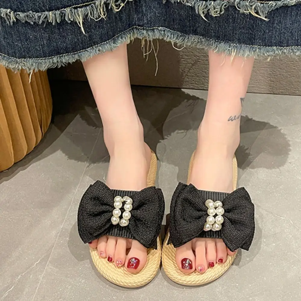 Soft Pearl Bow Flats Slippers PVC Sweet Beach Wear Slippers Anti Slip Shoes Slides Sandals Outdoor
Soft Pearl Bow Flats Slippers PVC Sweet Beach Wear Slippers Anti Slip Shoes Slides Sandals Outdoor