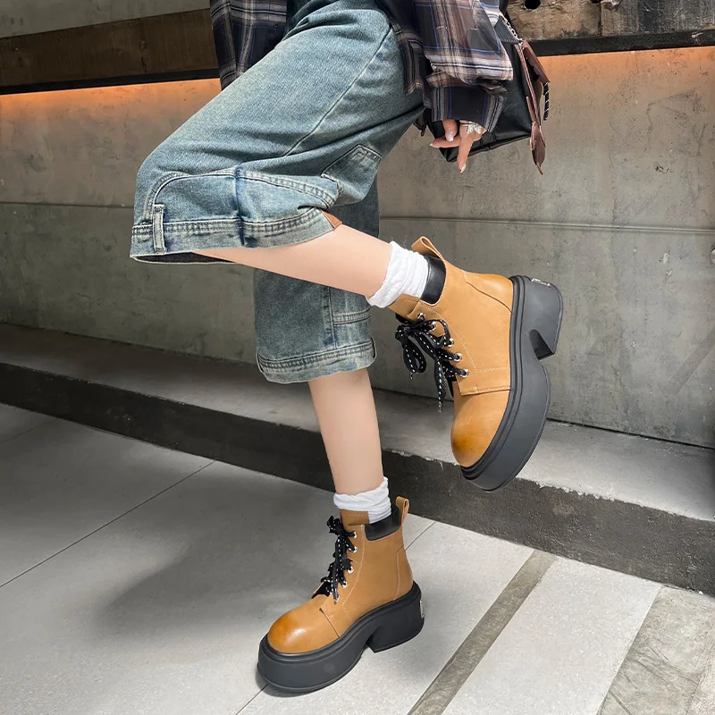 Handmade Genuine Leather Chunky Boots,Women's Chelsea Boots,Platform Martin boots,Fashion Ankle Booties
Handmade Genuine Leather Chunky Boots,Women's Chelsea Boots,Platform Martin boots,Fashion Ankle Booties