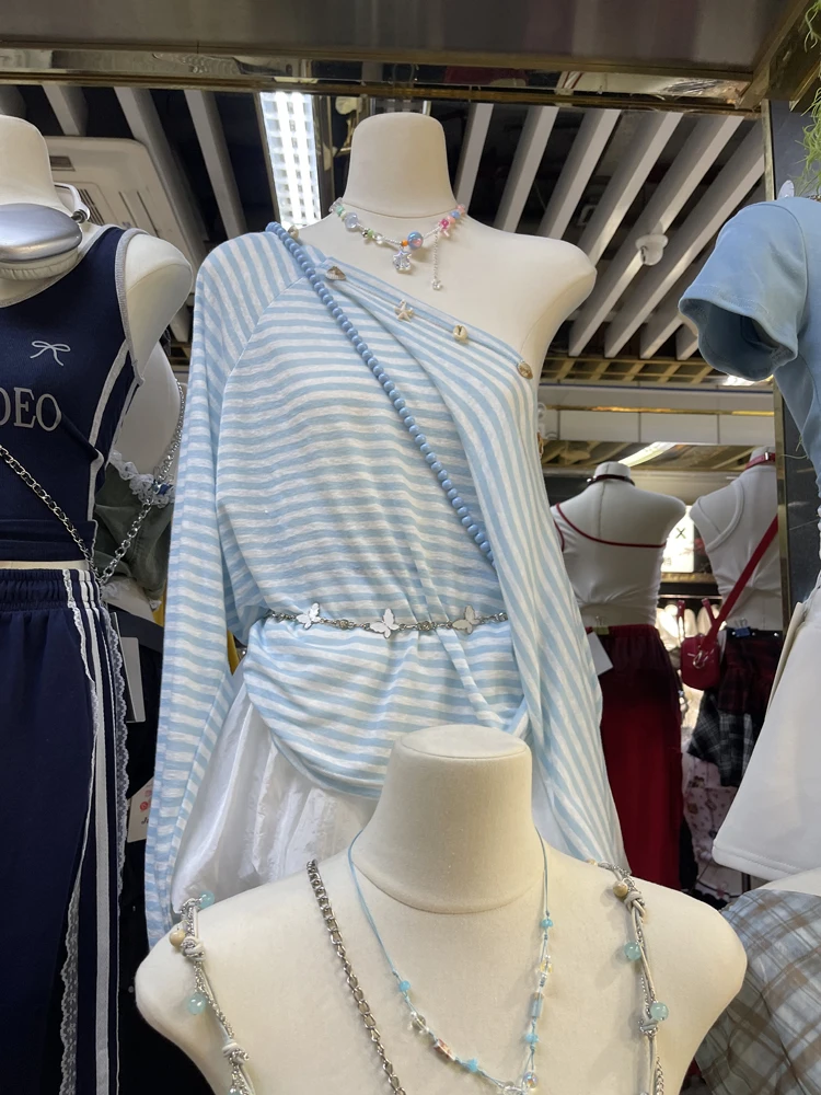 Early summer striped temperament slimming long sleeved loose solid color versatile Korean version simple shell sunscreen clothes
Early summer striped temperament slimming long sleeved loose solid color versatile Korean version simple shell sunscreen clothes