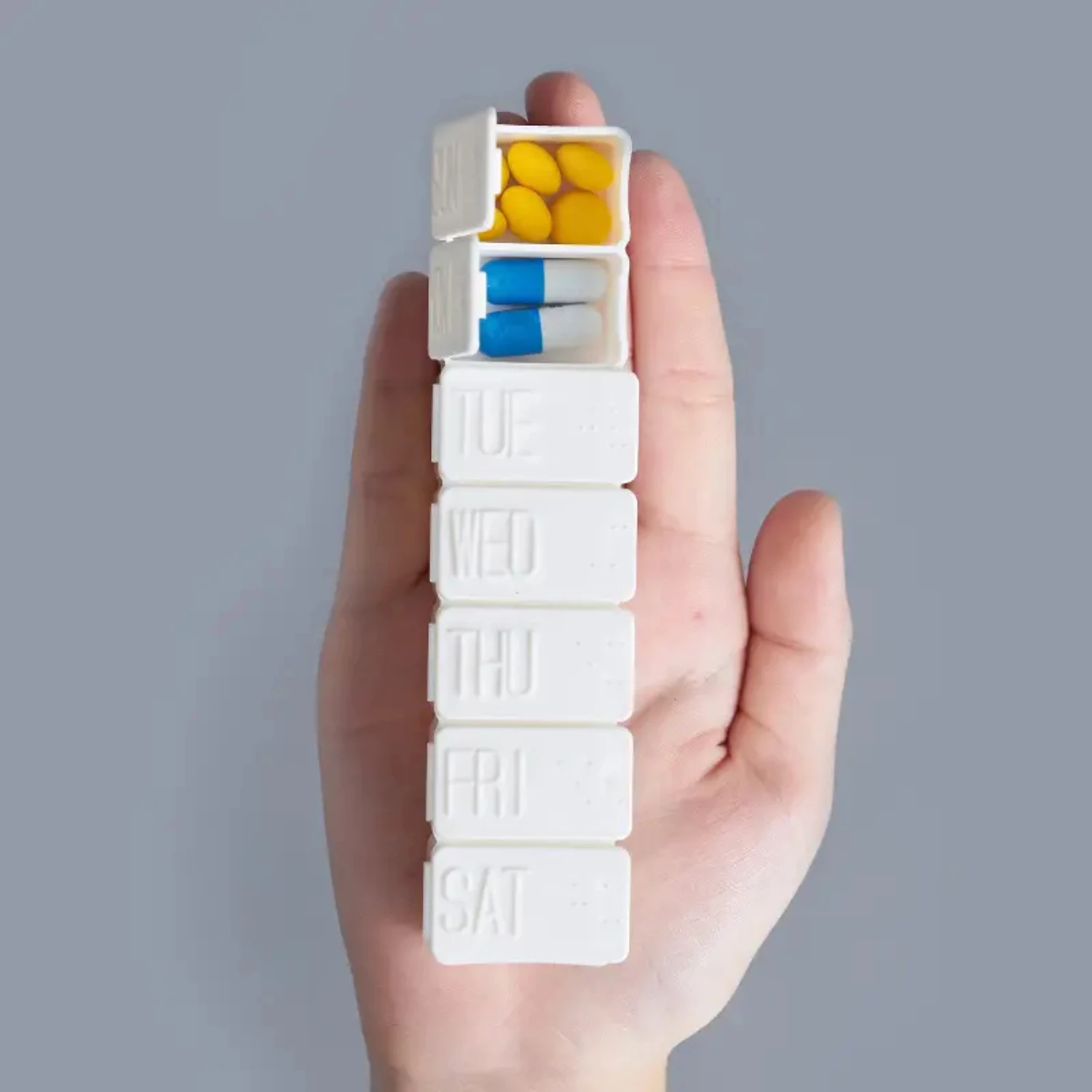 Portable Mini Long Tablet Box with 7 Days Daily Pill Case for Travel and Home Use, Compact and Lightweight Pill Organizer, Conve
Portable Mini Long Tablet Box with 7 Days Daily Pill Case for Travel and Home Use, Compact and Lightweight Pill Organizer, Conve