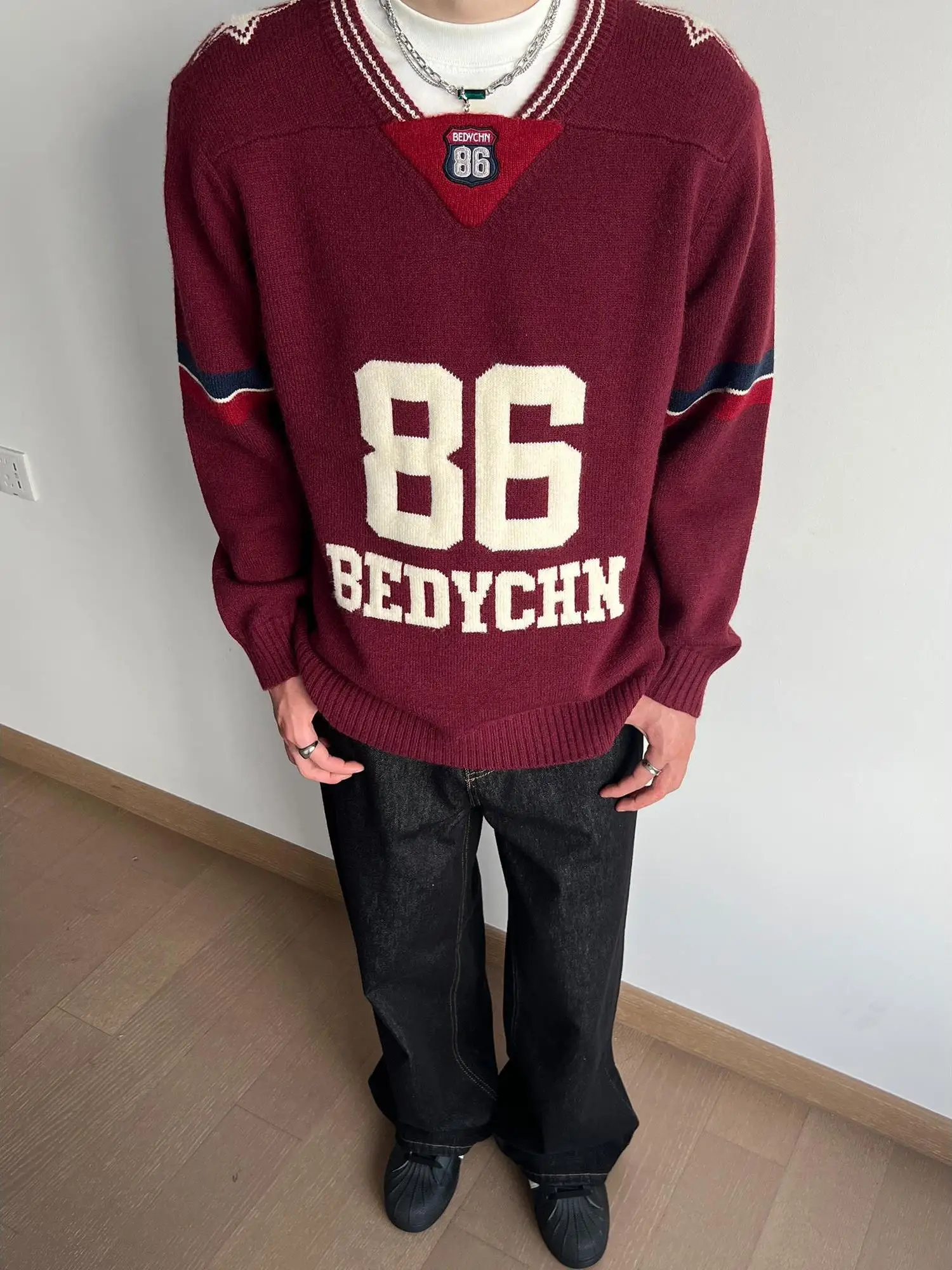 Свободный повседневный пуловер с v-образным вырезом, мужской удобный мягкий трикотаж, ретро, американский колледж, осень-зима, мода
Свободный повседневный пуловер с v-образным вырезом, мужской удобный мягкий трикотаж, ретро, американский колледж, осень-зима, мода