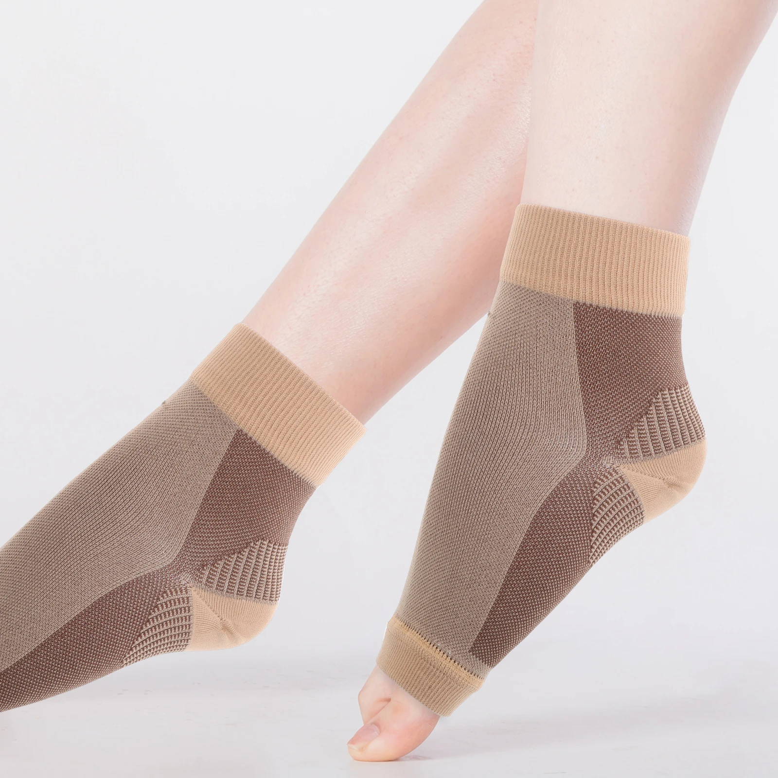 Ankle Pressure Foot Cover Compression Sleeve Support Wraps Sprain Brace Running Breathable Men Women Elastic Material Fitness
Ankle Pressure Foot Cover Compression Sleeve Support Wraps Sprain Brace Running Breathable Men Women Elastic Material Fitness