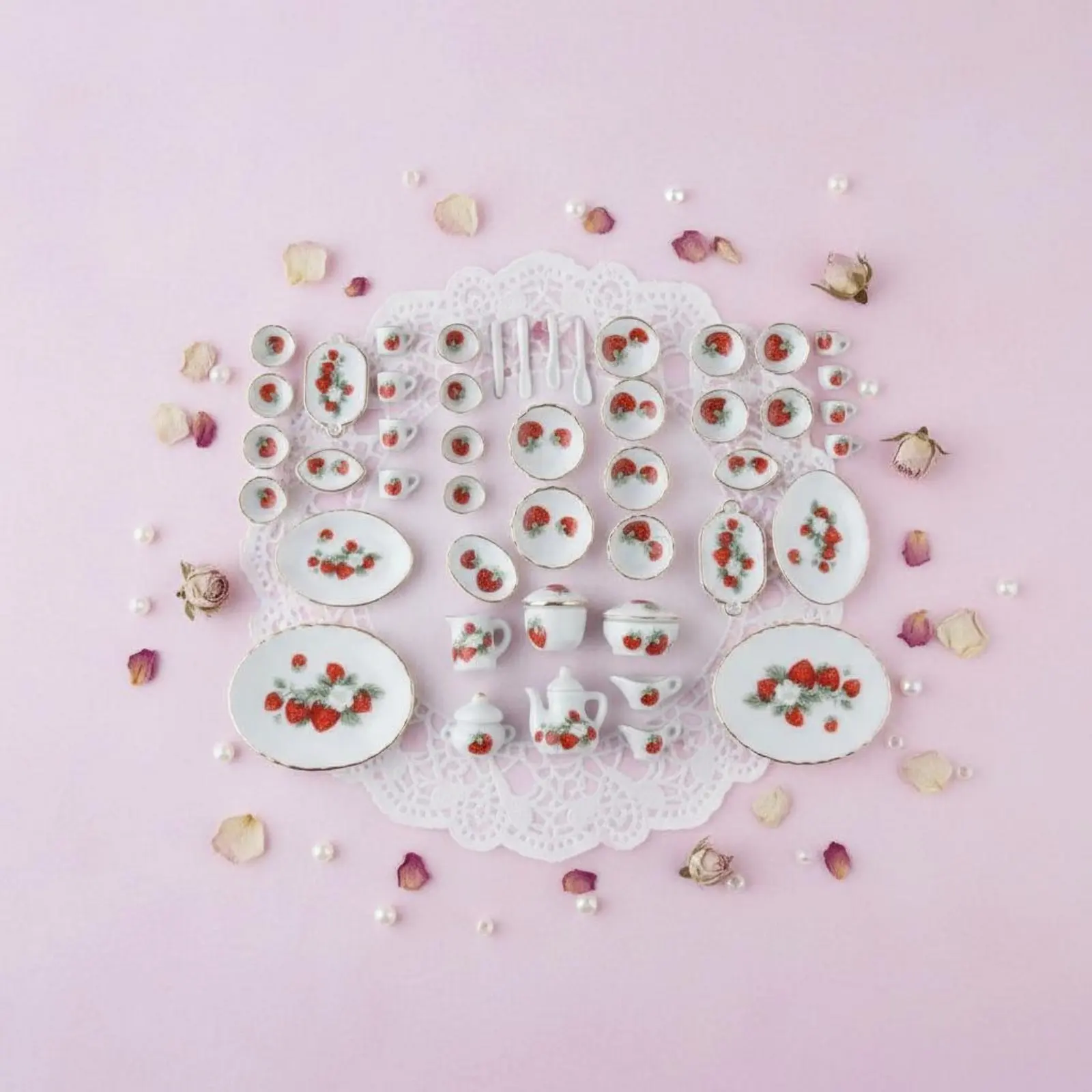 Ceramic Dollhouse Dinnerware Creative Gift 1:12 Scale Dish Set Porcelain Dollhouse Dishes Floral Pattern for Hobbyists
Ceramic Dollhouse Dinnerware Creative Gift 1:12 Scale Dish Set Porcelain Dollhouse Dishes Floral Pattern for Hobbyists
