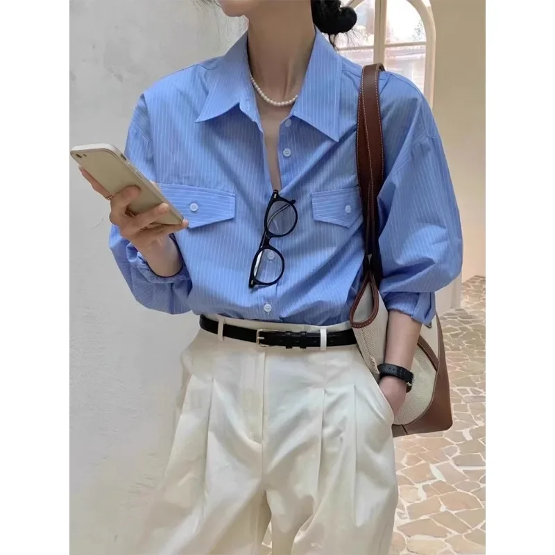 New Korean Women Shirt Blouses Vintage Turn-Down Collar Single Breasted Short Sleeve Shirts Sweet Striped Blusas Femininas
New Korean Women Shirt Blouses Vintage Turn-Down Collar Single Breasted Short Sleeve Shirts Sweet Striped Blusas Femininas