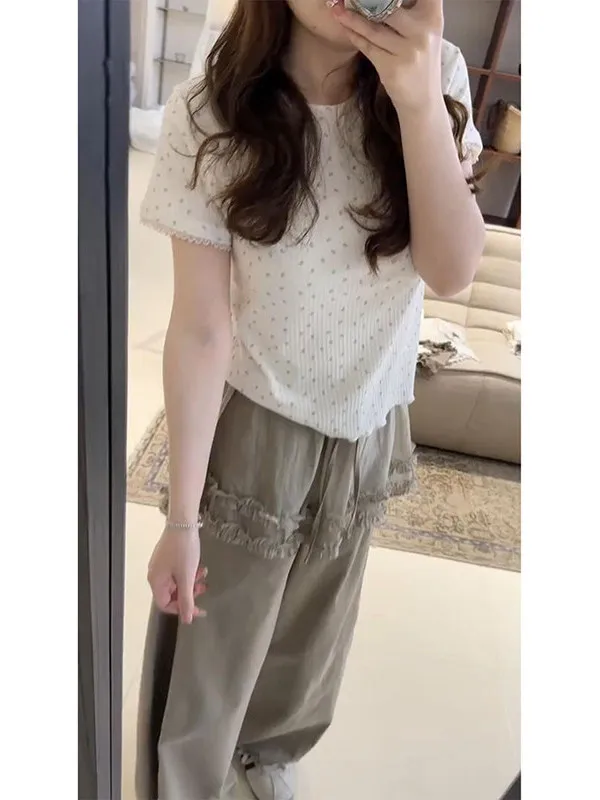 Summer 2026 Floral Print round Neck Short Sleeve T-Shirt Casual Pants Two-Piece Set Women's Fashionable Korean Style Polyester
Summer 2026 Floral Print round Neck Short Sleeve T-Shirt Casual Pants Two-Piece Set Women's Fashionable Korean Style Polyester