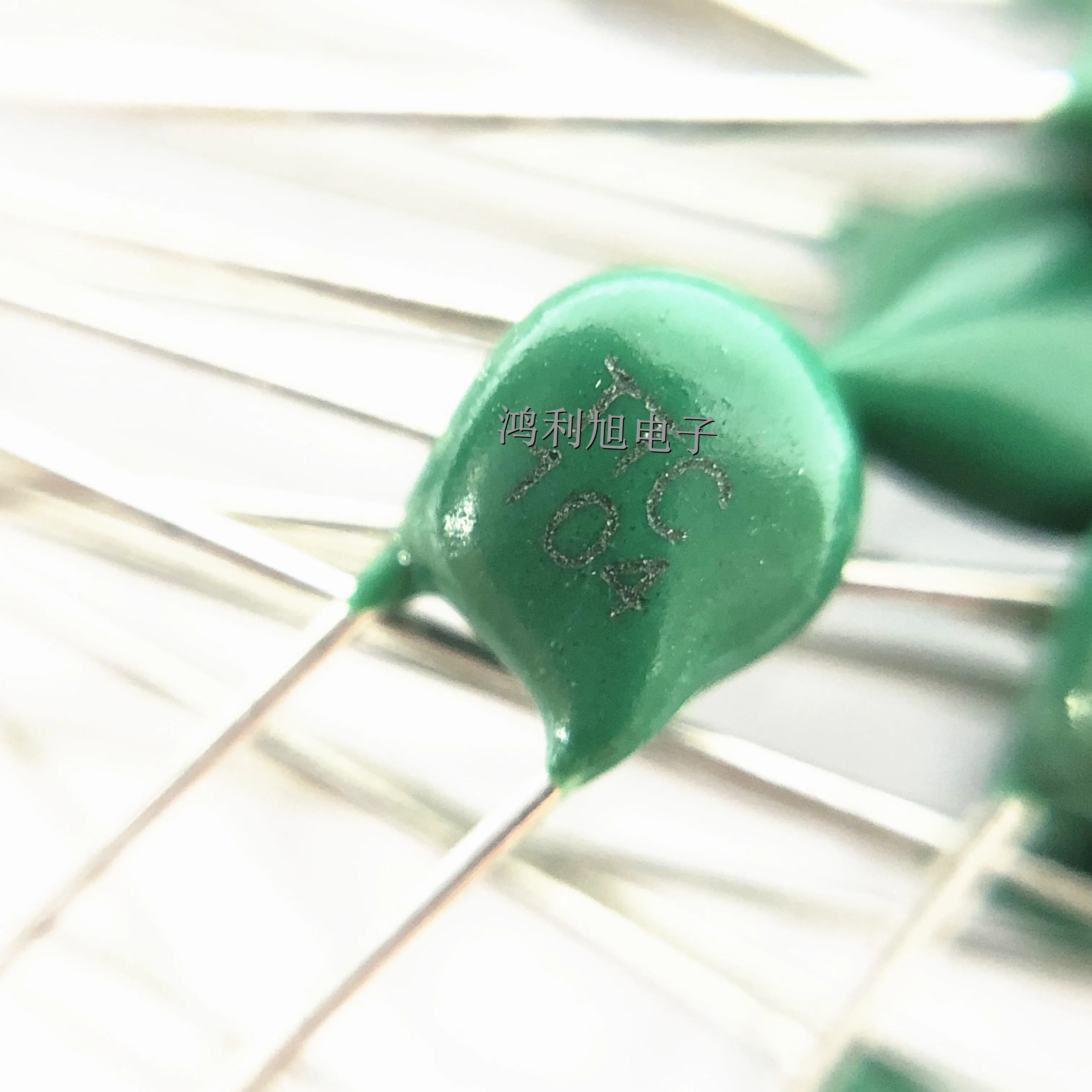 20PCS/Lot TTC05104JSY TTC-104 MARKING: TTC104 100K Negative Temperature Accuracy 5% Green Thermistor Brand New Original Stock
20PCS/Lot TTC05104JSY TTC-104 MARKING: TTC104 100K Negative Temperature Accuracy 5% Green Thermistor Brand New Original Stock