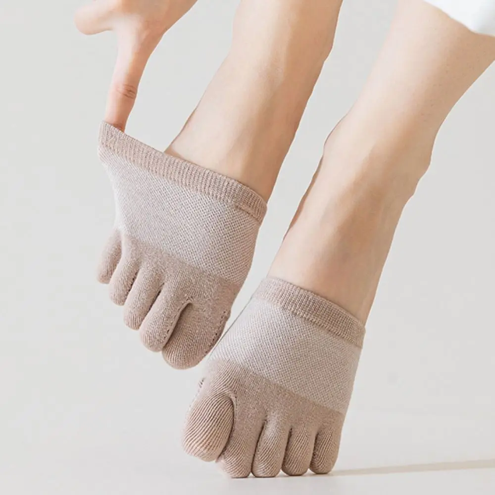 2Pairs Simple Flower Forefoot Socks Soft Anti-slip Five Toe Socks Cotton Hosiery Invisible Boat Socks Women
2Pairs Simple Flower Forefoot Socks Soft Anti-slip Five Toe Socks Cotton Hosiery Invisible Boat Socks Women