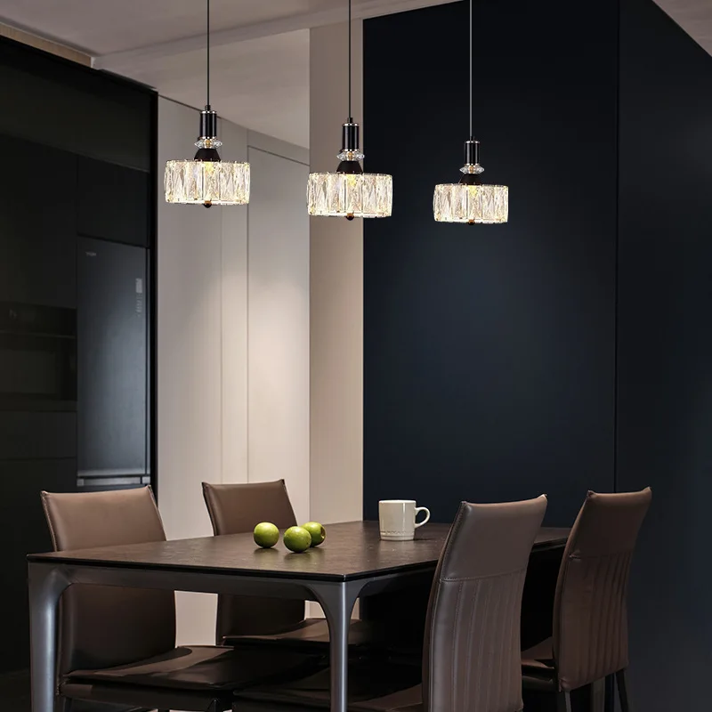 Three-head restaurant chandelier, high-end sense of light luxury, modern simple crystal lamps, bar chandelier lamps
Three-head restaurant chandelier, high-end sense of light luxury, modern simple crystal lamps, bar chandelier lamps