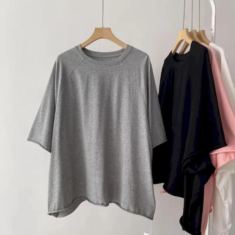 O-neck T-shirts for Women 2026 Summer Aesthetic Vintage Oversized Tops Casual Short Sleeve Harajuku Korean Style Women Clothes
O-neck T-shirts for Women 2026 Summer Aesthetic Vintage Oversized Tops Casual Short Sleeve Harajuku Korean Style Women Clothes