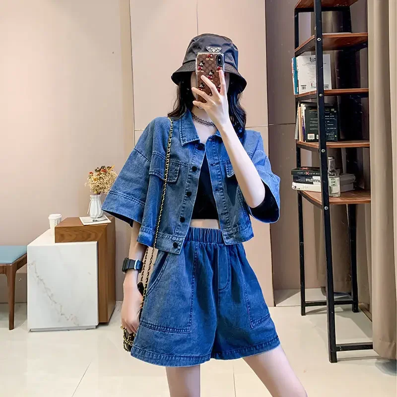 Spring Summer Short Sleeve Denim Jacket Suit Short Top and Shorts Korean Fashion Plus Size Elastic Waist Button Top Streetwear
Spring Summer Short Sleeve Denim Jacket Suit Short Top and Shorts Korean Fashion Plus Size Elastic Waist Button Top Streetwear