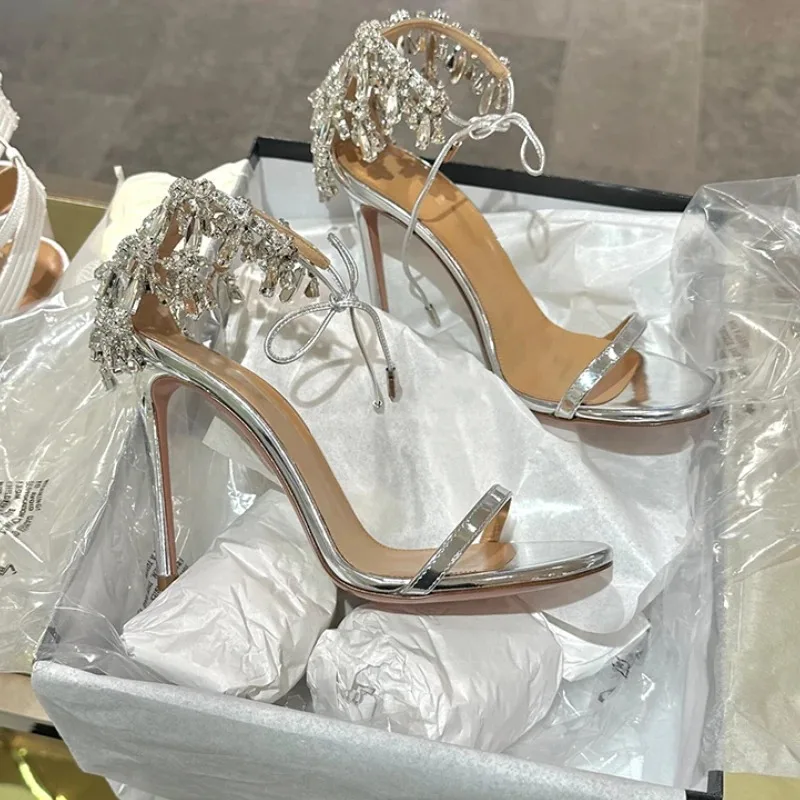 Women's Pumps Tassel Rhinestone High Heels Luxury Rhinestone Banquet Shoes for Women Summer Slim Heels Sexy Open Toed Sandals
Women's Pumps Tassel Rhinestone High Heels Luxury Rhinestone Banquet Shoes for Women Summer Slim Heels Sexy Open Toed Sandals