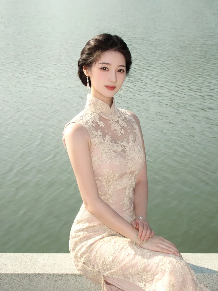 New Chinese Style Long Dress Women's Gentle Cold Sensation National Style Improved Heavy Embroidery Lace Trim Waist...
New Chinese Style Long Dress Women's Gentle Cold Sensation National Style Improved Heavy Embroidery Lace Trim Waist...