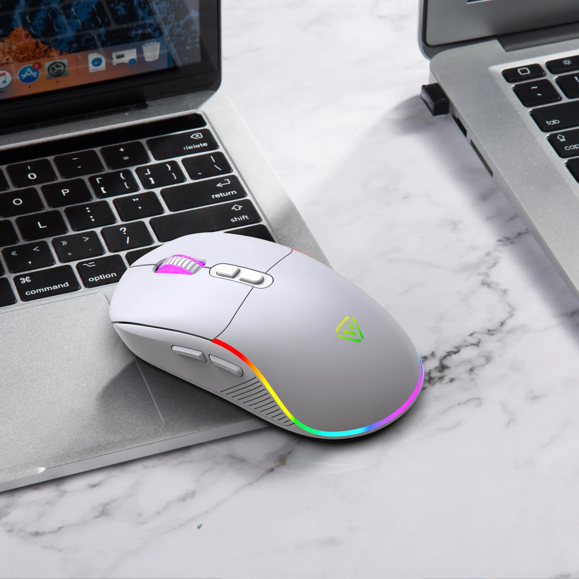 Tri-mode Mouse 2.4G Wireless/Bluetooth/Wired 6-speed DPI Adjustable 500mAh Battery RGB Lighting Esports Game Macro Office Mouse
Tri-mode Mouse 2.4G Wireless/Bluetooth/Wired 6-speed DPI Adjustable 500mAh Battery RGB Lighting Esports Game Macro Office Mouse