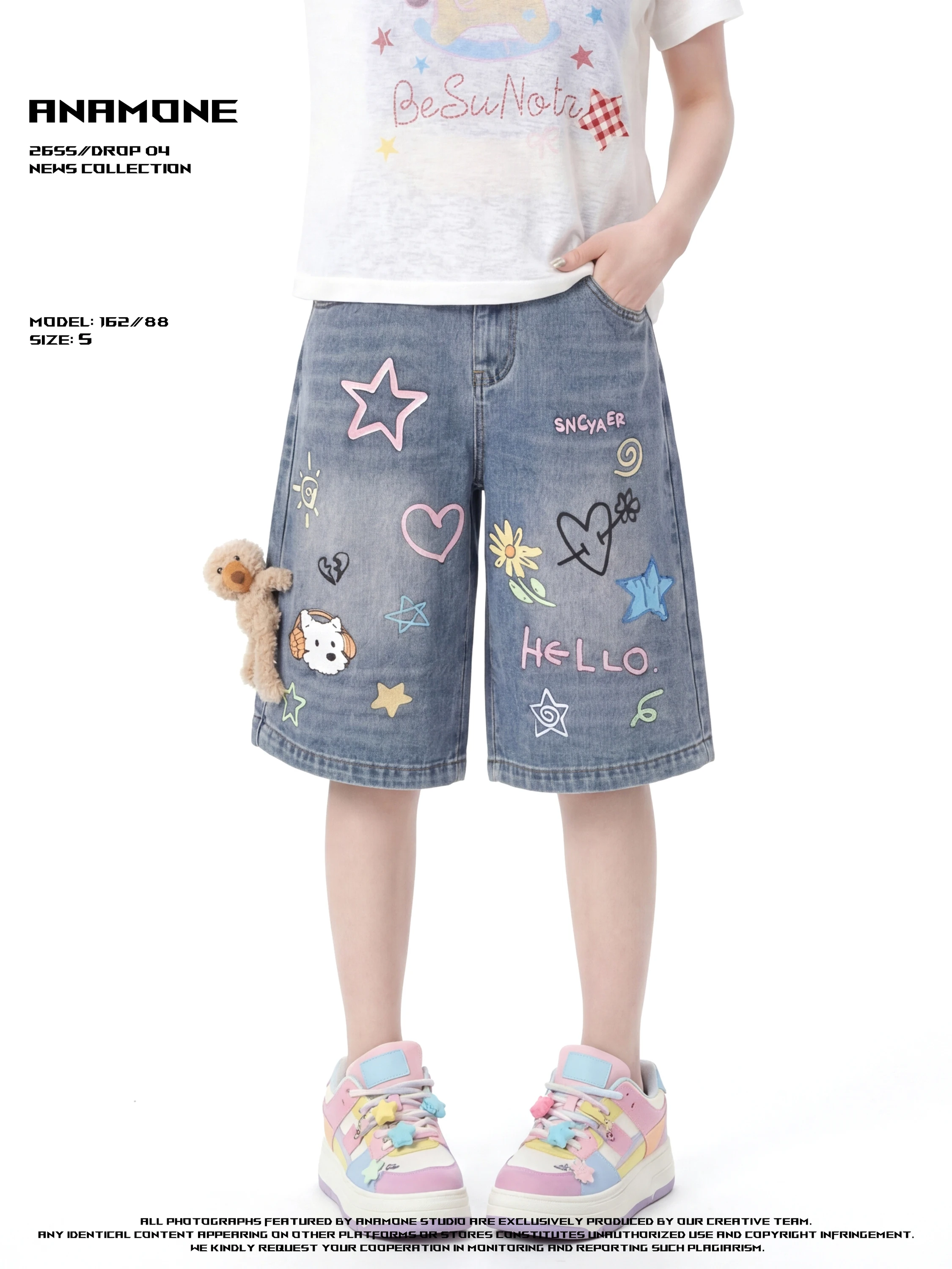 ANAMONE Graffiti Dog Washed Denim Wide Leg Casual Jeans High Waist Summer Loose Fit Women's 7/8 Length Straight Cut Trousers
ANAMONE Graffiti Dog Washed Denim Wide Leg Casual Jeans High Waist Summer Loose Fit Women's 7/8 Length Straight Cut Trousers