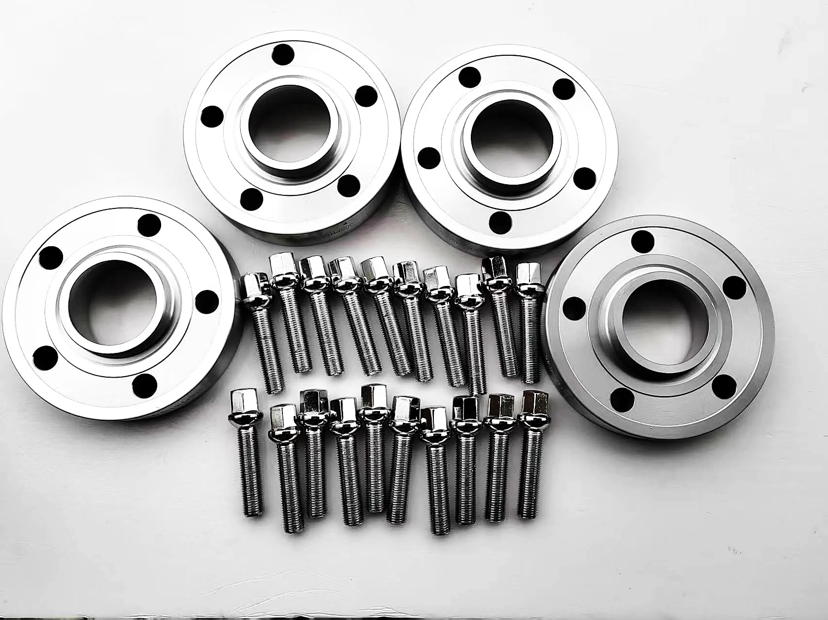 Forged Alloy Refit Hub Centric Wheel Spacer With M14x1.5 ball Seat Wheel BoltCar accessory 2 pcs 25mm High Quality 5x114.3-66.5
Forged Alloy Refit Hub Centric Wheel Spacer With M14x1.5 ball Seat Wheel BoltCar accessory 2 pcs 25mm High Quality 5x114.3-66.5