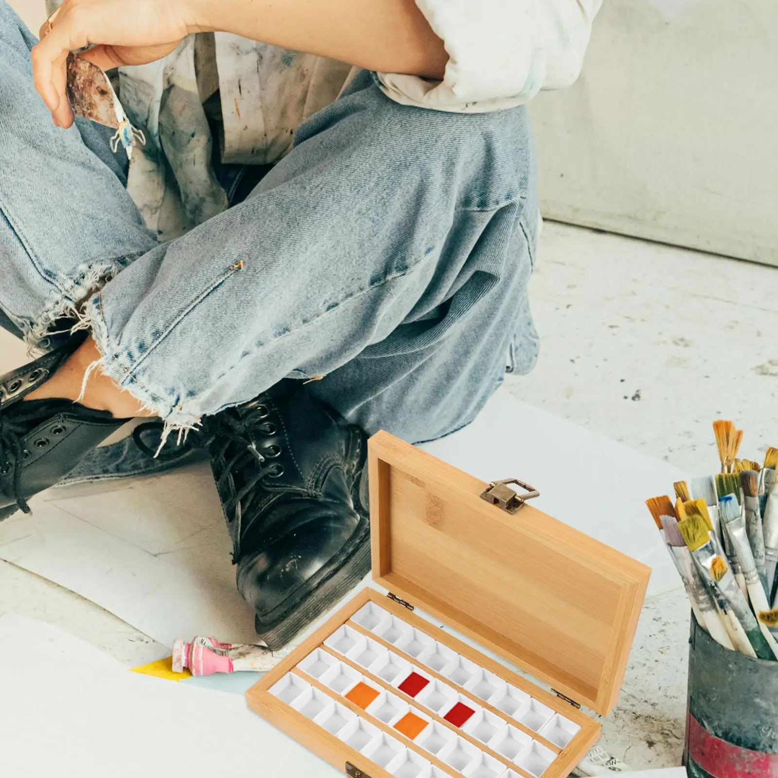 36 Compartments Durable Paint Palette Watercolor Pigment Box Plastic Color Mixing Plate Portable Paint Case Supplies
36 Compartments Durable Paint Palette Watercolor Pigment Box Plastic Color Mixing Plate Portable Paint Case Supplies