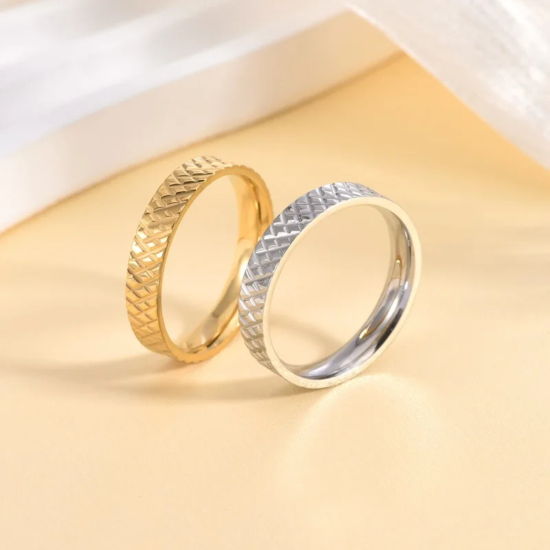Rings Best-selling New Three-dimensional Engraved Net Pattern Ring Couples INS Personalized Valentine's Day Gift Accessory Ring
Rings Best-selling New Three-dimensional Engraved Net Pattern Ring Couples INS Personalized Valentine's Day Gift Accessory Ring
