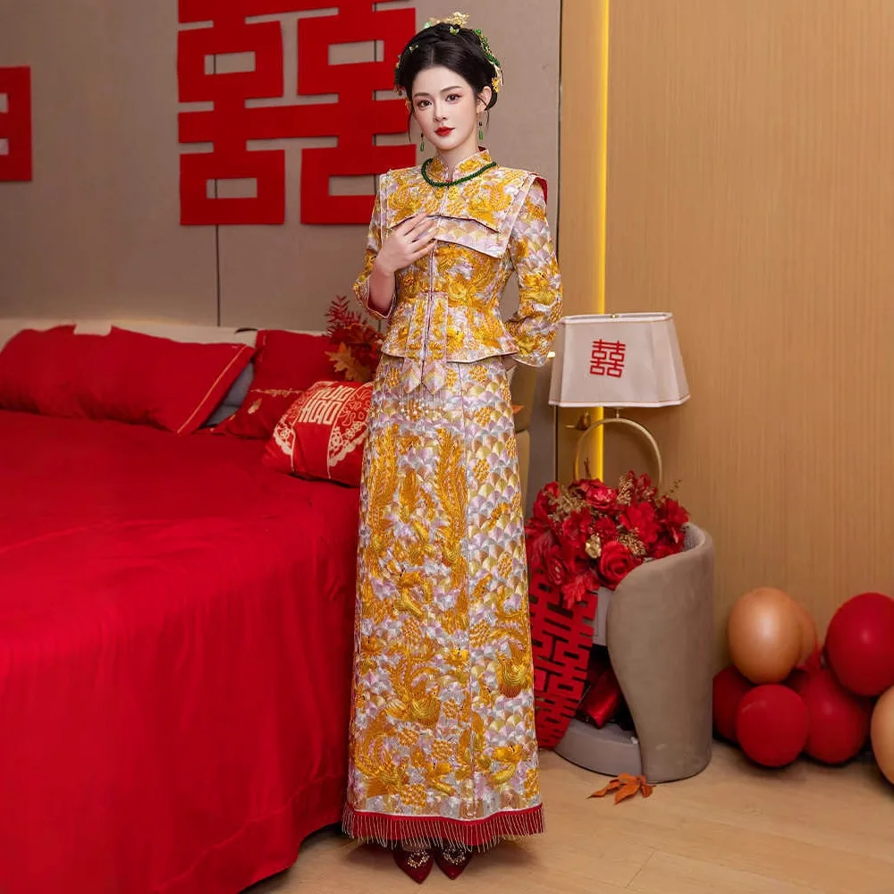 Gold Qipao Hanfu Dress Bride Ancient Costume Chinese Wedding Dress Traditional Embroidery Toast Clothing Vestido
Gold Qipao Hanfu Dress Bride Ancient Costume Chinese Wedding Dress Traditional Embroidery Toast Clothing Vestido
