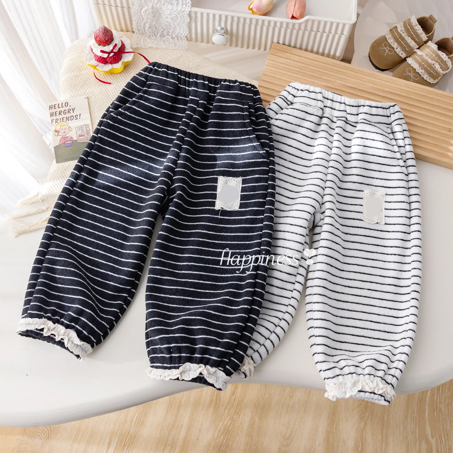 Толстые штаны для девочек, осень-зима 2025 г., детские хлопковые теплые брюки для маленьких девочек, одежда, детские бархатные леггинсы, повседневная одежда, От 5 лет
Толстые штаны для девочек, осень-зима 2025 г., детские хлопковые теплые брюки для маленьких девочек, одежда, детские бархатные леггинсы, повседневная одежда, От 5 лет