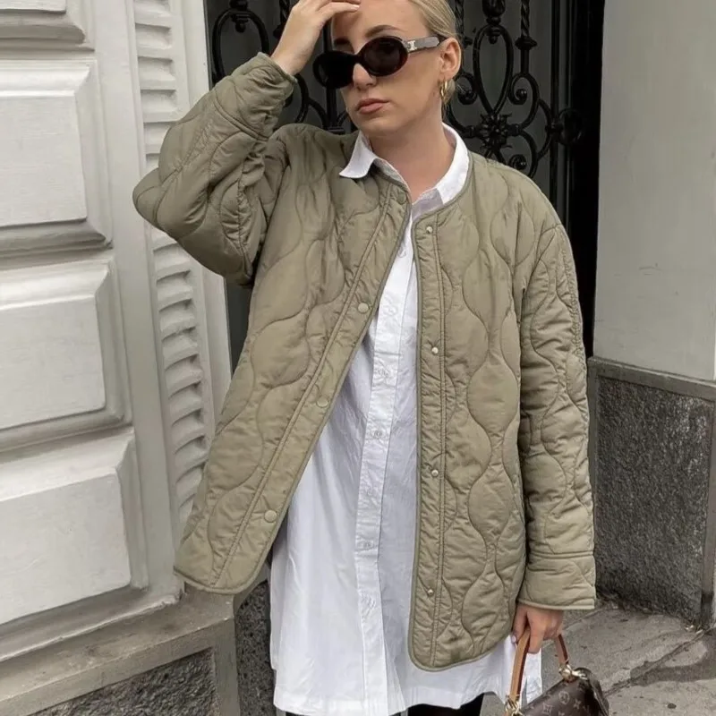 2025 Autumn Winter Women's European & American Style Cotton Padded Jacket Round Neck Loose Fit with Diamond Quilting Jackets
2025 Autumn Winter Women's European & American Style Cotton Padded Jacket Round Neck Loose Fit with Diamond Quilting Jackets