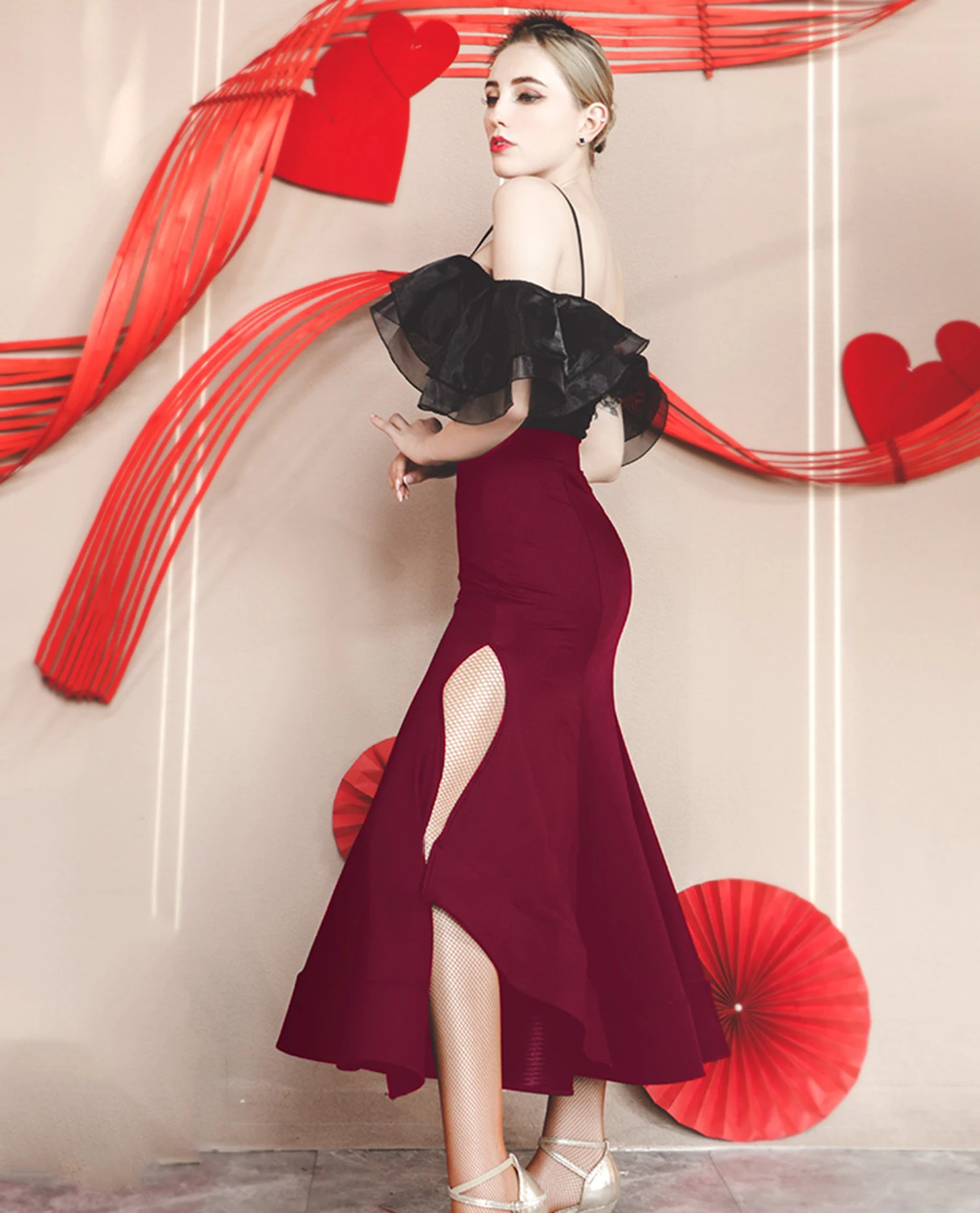 2024 Ballroom Skirt for Women Waltz Dance Wear Stage Modern Skirts Clothing for Girls Chic Elegant Party Dresses Samba 1485
2024 Ballroom Skirt for Women Waltz Dance Wear Stage Modern Skirts Clothing for Girls Chic Elegant Party Dresses Samba 1485