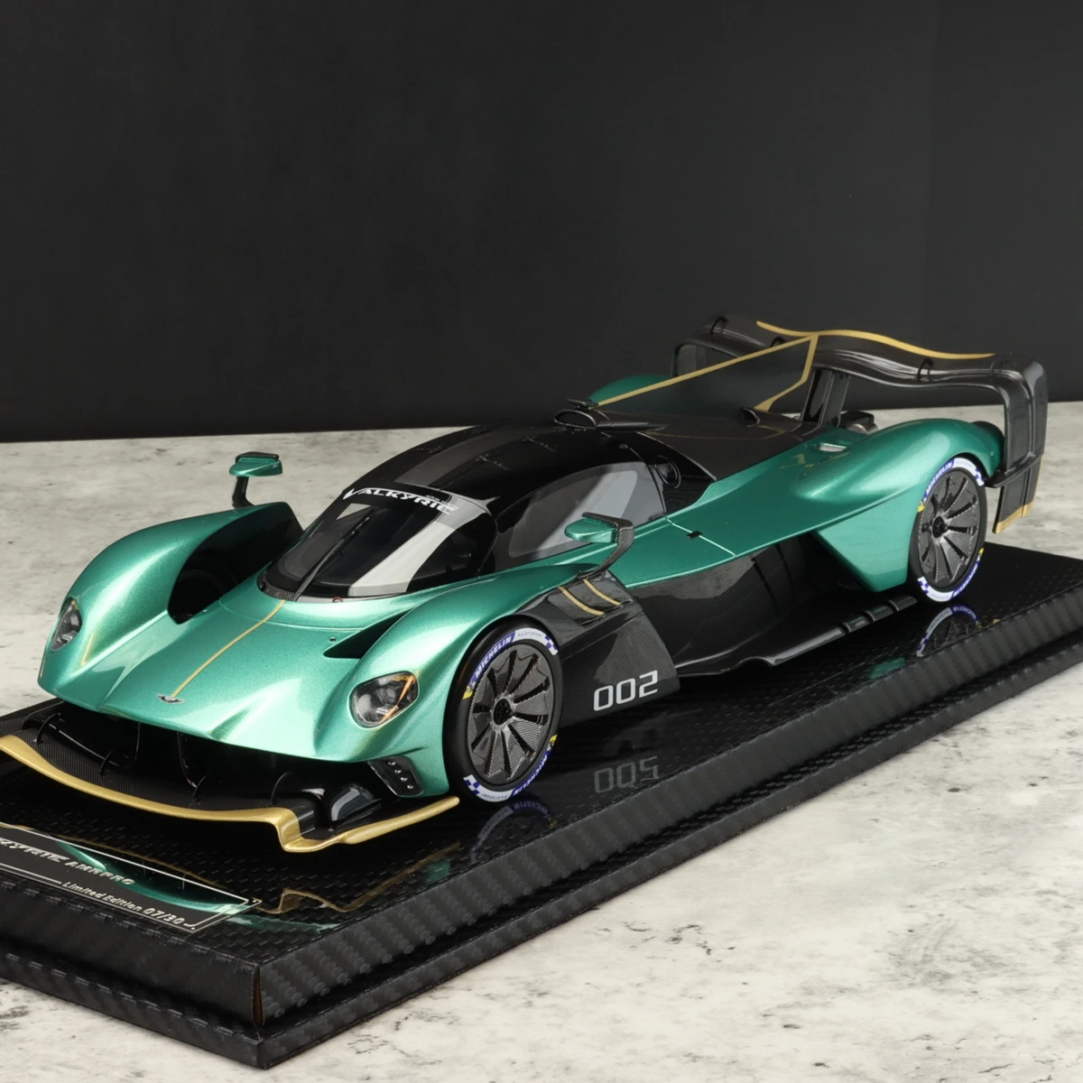 Vip Models 1:18 Valkyrie AMR PRO Limited to 30 Units Worldwide Resin Metal Static Car Model Toy Gift
Vip Models 1:18 Valkyrie AMR PRO Limited to 30 Units Worldwide Resin Metal Static Car Model Toy Gift