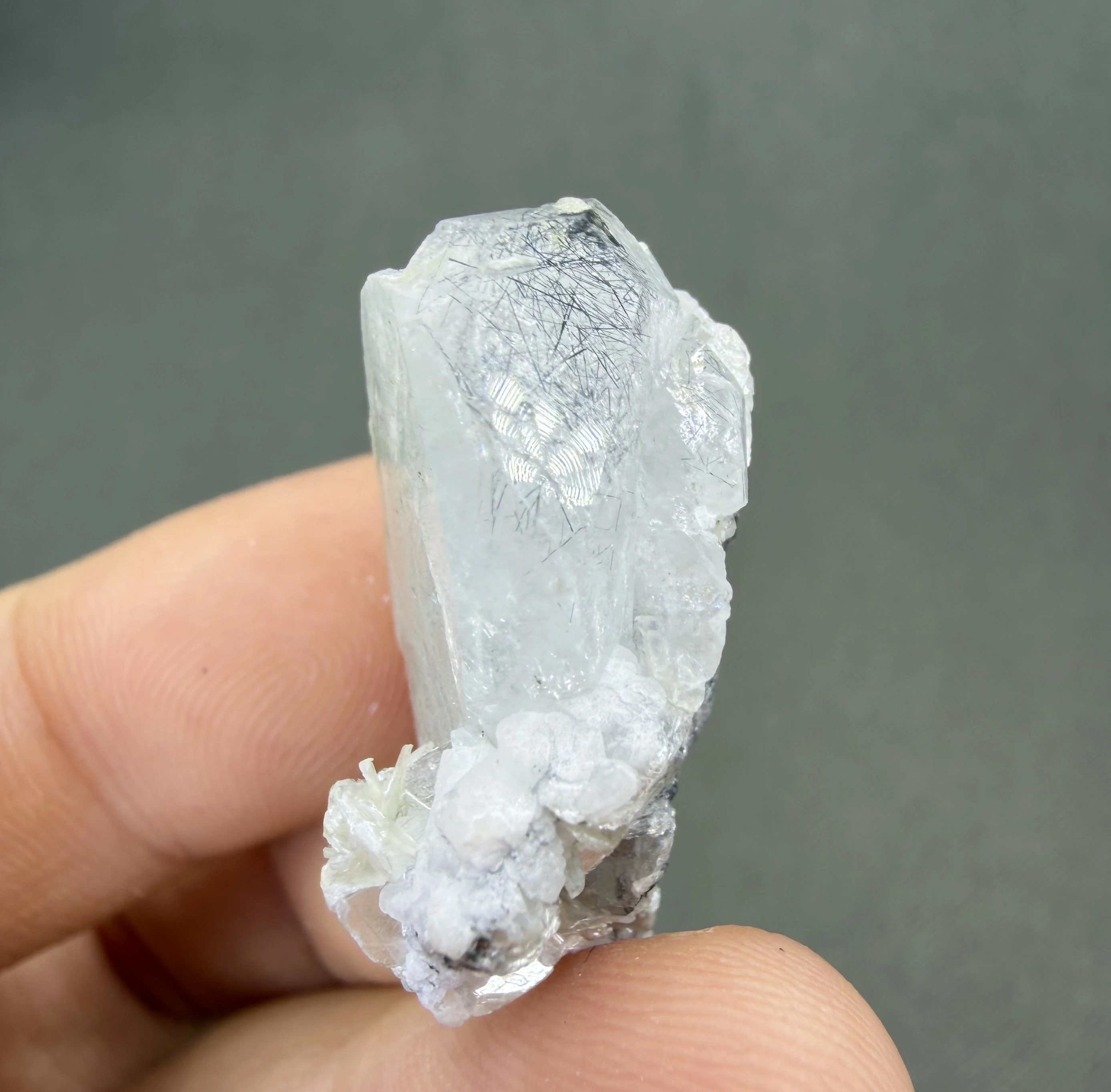 10 g Rare Aquamarine with Black Tourmaline Inclusions Schorl Needle Crystal Mineral Specimen
10 g Rare Aquamarine with Black Tourmaline Inclusions Schorl Needle Crystal Mineral Specimen