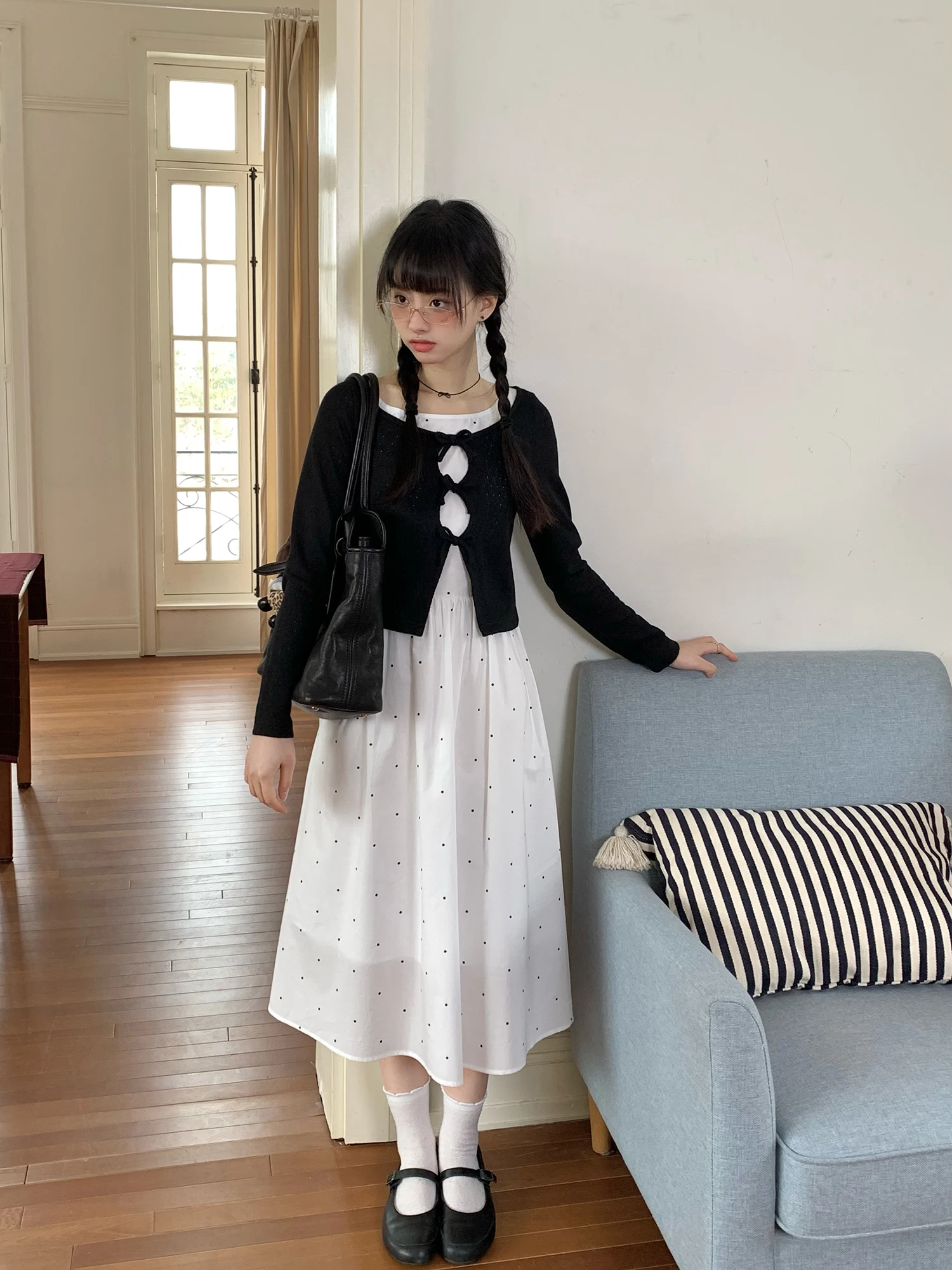 Hey Shan Nai Nai Retro Texture Set Women's Spring Polka Dot Vest Dress Long Sleeve Cover up Two Piece Set Fashion Ensemble
Hey Shan Nai Nai Retro Texture Set Women's Spring Polka Dot Vest Dress Long Sleeve Cover up Two Piece Set Fashion Ensemble