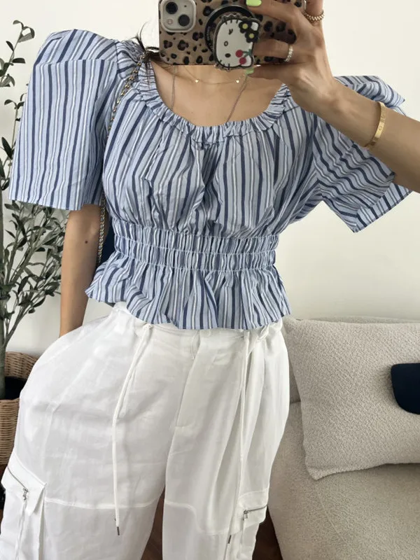 Korean Sle Women's irt ort Striped Bubble Sve Waist Inward Design Unique Faionable Top Korean Sle New Folded Waist
Korean Sle Women's irt ort Striped Bubble Sve Waist Inward Design Unique Faionable Top Korean Sle New Folded Waist
