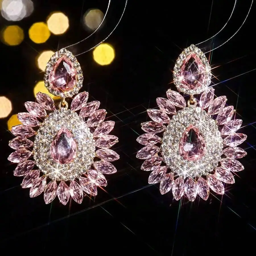 Luxury Pink Zirconia Crystal Sunflower Drop Earrings For Women
Luxury Pink Zirconia Crystal Sunflower Drop Earrings For Women