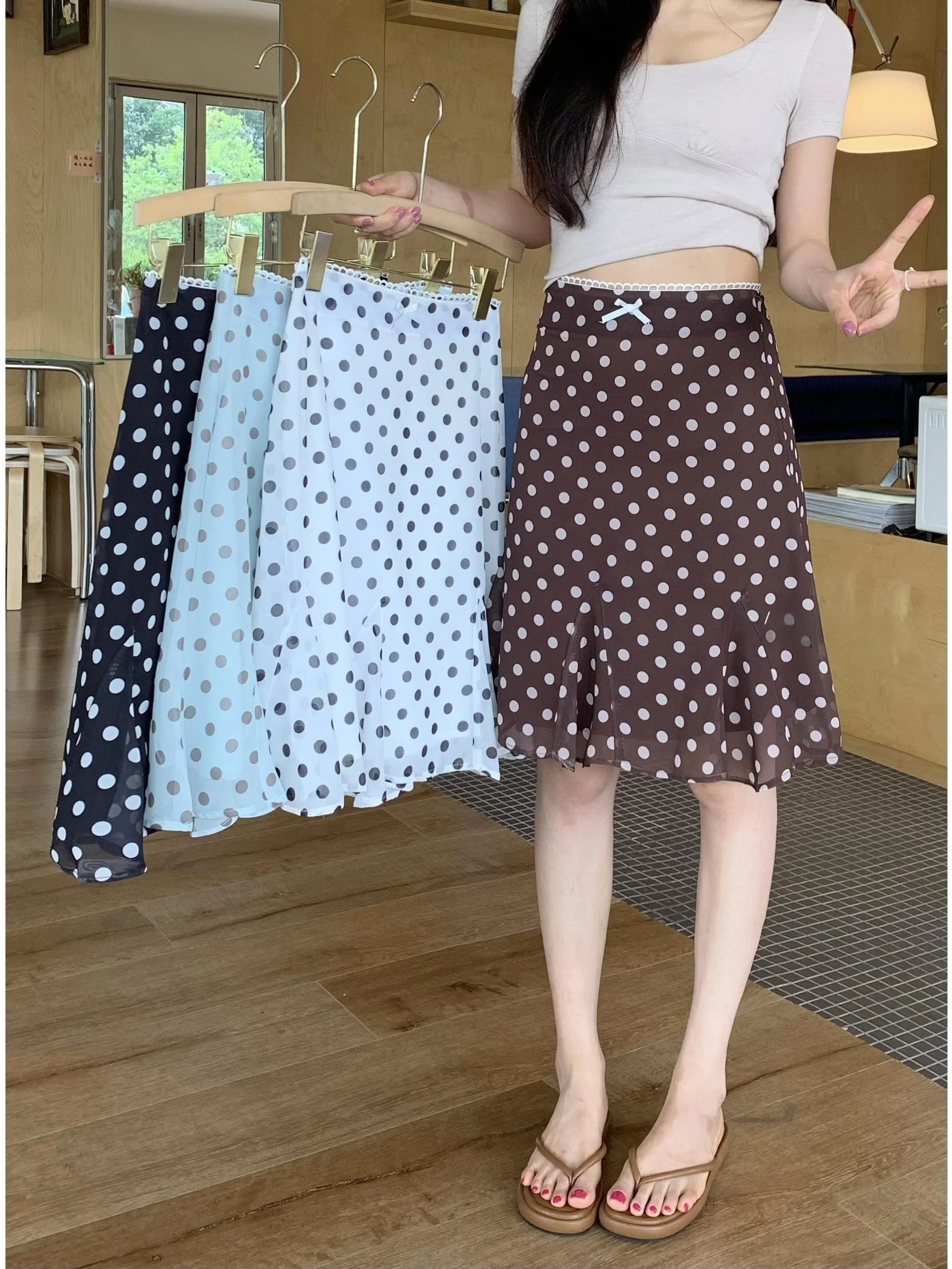 Sweet Polka Dot A-Line Skirt High Waist Slimming Color Block Summer New Arrival Women's Fashion Commute Style Side Zipper
Sweet Polka Dot A-Line Skirt High Waist Slimming Color Block Summer New Arrival Women's Fashion Commute Style Side Zipper