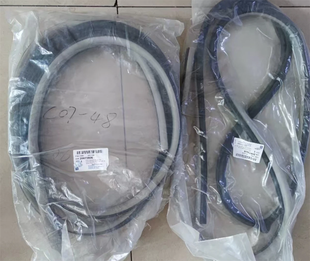 для Chevrolet Corvette C4 1990-1996 годов - комплект уплотнительных лент Автомобильные аксессуары
для Chevrolet Corvette C4 1990-1996 годов - комплект уплотнительных лент Автомобильные аксессуары