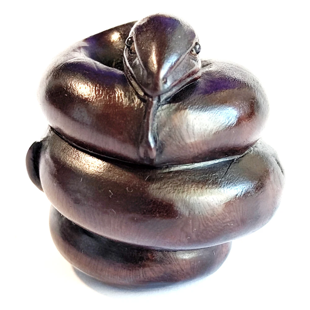 F046 - 30 лет, 2 дюйма, коллекционная рукоятка, металлическая древесина, Netsuke - Snake
F046 - 30 лет, 2 дюйма, коллекционная рукоятка, металлическая древесина, Netsuke - Snake