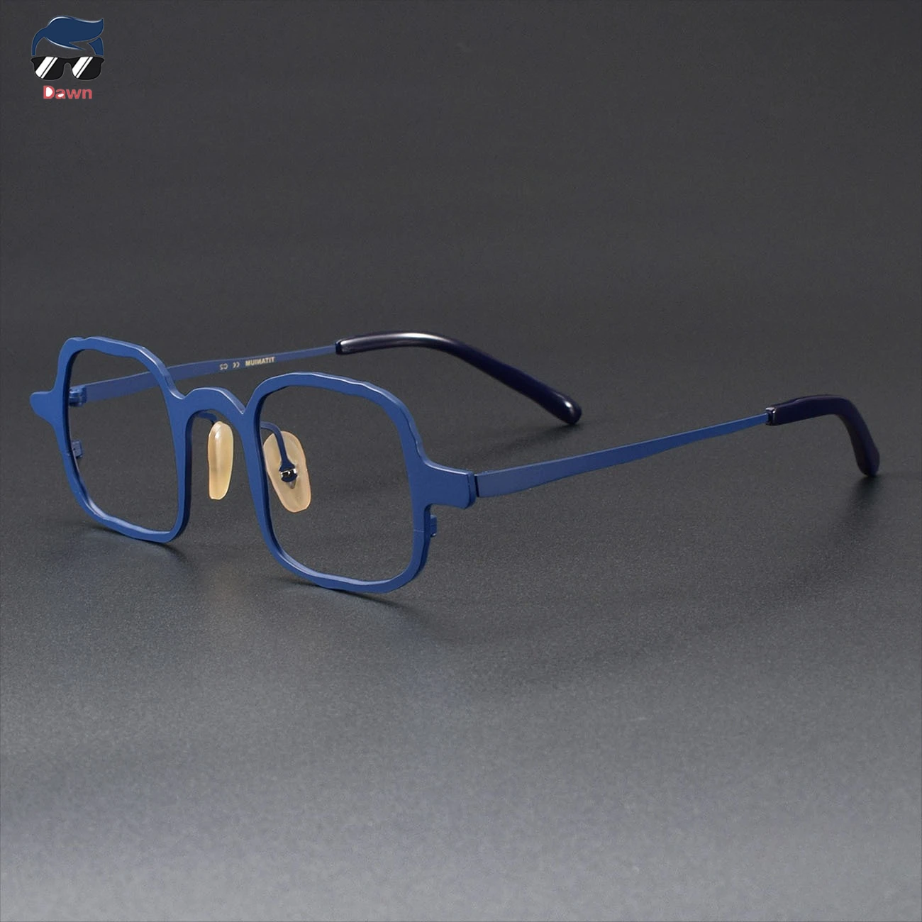 Уникальные простые квадратные оправы для очков унисекс из титанового сплава, ретро-дизайн, модные очки для стильных людей.
Уникальные простые квадратные оправы для очков унисекс из титанового сплава, ретро-дизайн, модные очки для стильных людей.