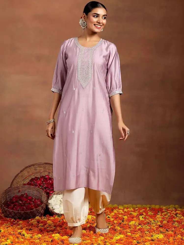 Indian Women's Clothing Unique Round Neck Loose Purple Exotic Style Cotton Blend Embroidered Spring Summer Mid-Length Top
Indian Women's Clothing Unique Round Neck Loose Purple Exotic Style Cotton Blend Embroidered Spring Summer Mid-Length Top