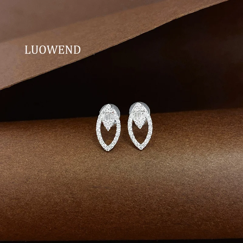 LUOWEND 100% 18K White Gold Earrings Fashion Marquise Cut Shape Real Natural Diamond Stud Earrings for Women High Party Jewelry
LUOWEND 100% 18K White Gold Earrings Fashion Marquise Cut Shape Real Natural Diamond Stud Earrings for Women High Party Jewelry