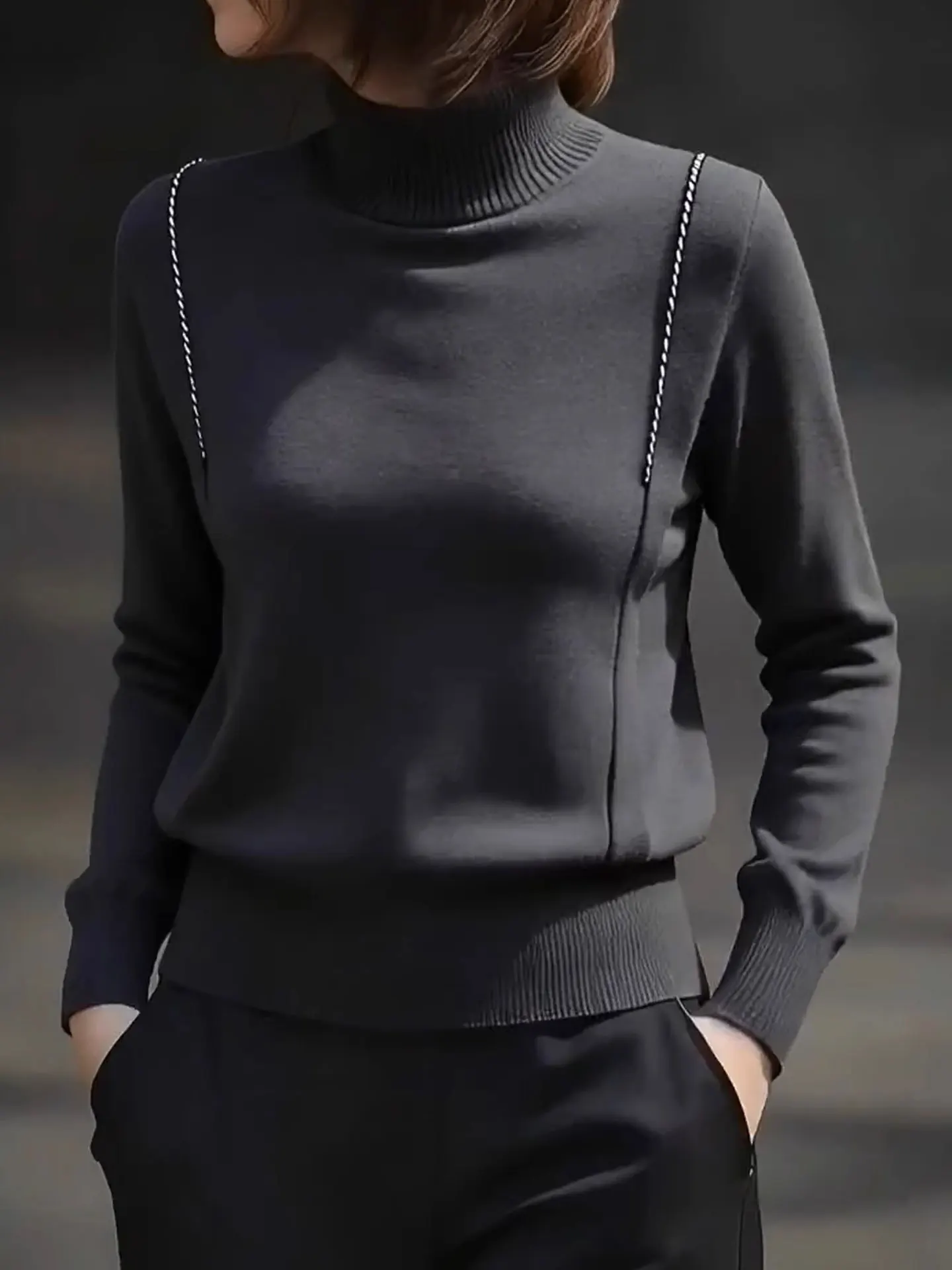 Элегантный модный вязаный свитер с длинным рукавом для повседневной носки, Зима 2025, Высококачественный универсальный топ в корейском стиле
Элегантный модный вязаный свитер с длинным рукавом для повседневной носки, Зима 2025, Высококачественный универсальный топ в корейском стиле