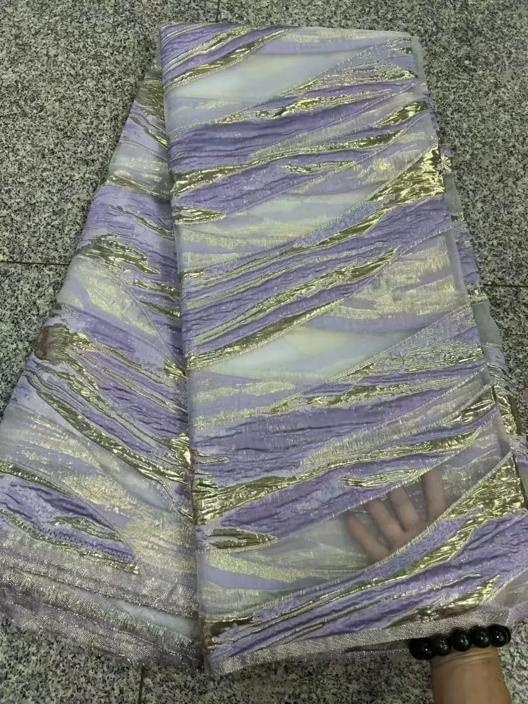 2025 High Quality 5 Yards Damask French Lace Fabric African Jacquard Brocade Lace Fabric Elegant Wedding Dress for Women SZ591
2025 High Quality 5 Yards Damask French Lace Fabric African Jacquard Brocade Lace Fabric Elegant Wedding Dress for Women SZ591