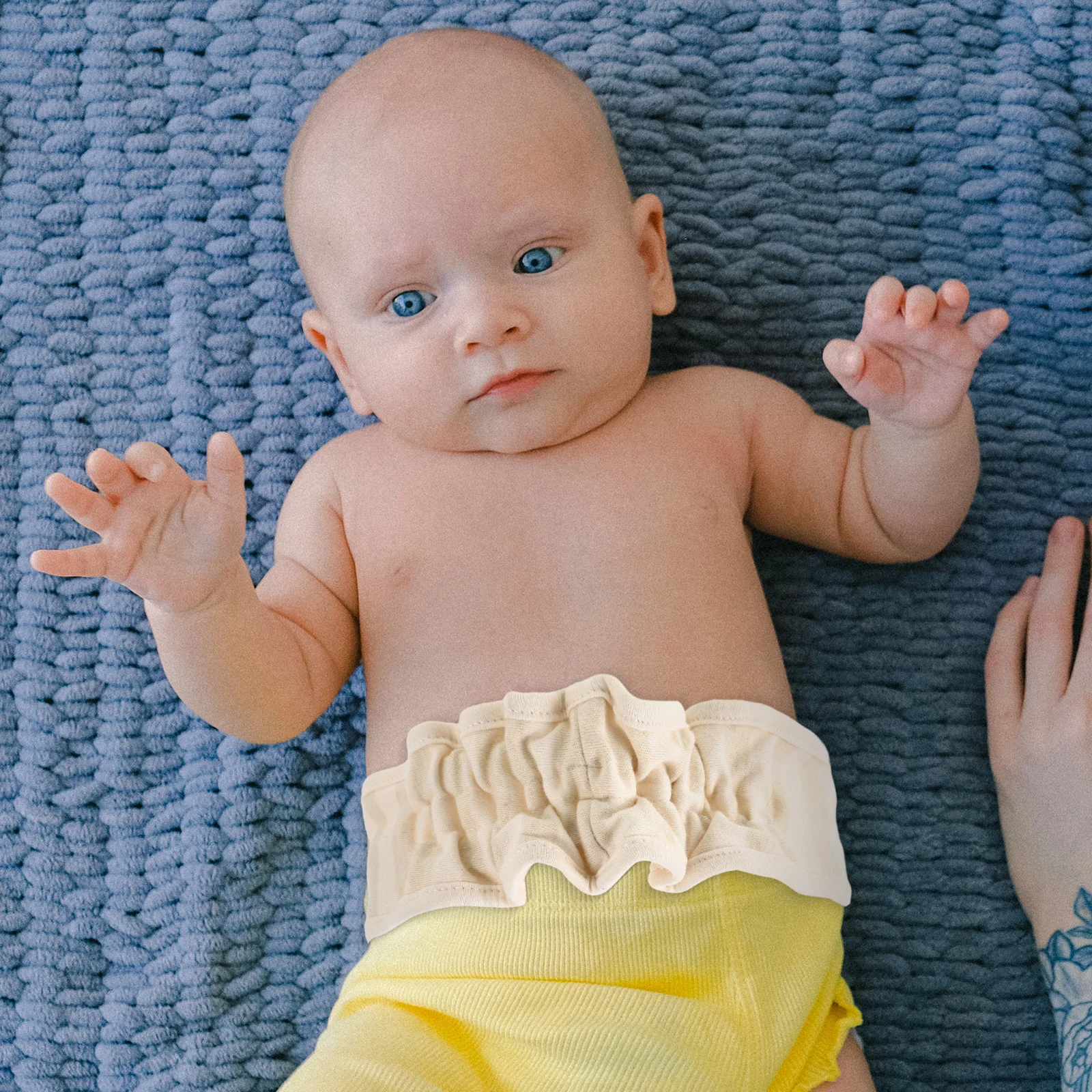 Adjustable Baby Diaper Belt Cotton Belly Button Cover for Newborn Umbilical Cord Protector Soft Elastic Support Band Comfort Fit
Adjustable Baby Diaper Belt Cotton Belly Button Cover for Newborn Umbilical Cord Protector Soft Elastic Support Band Comfort Fit