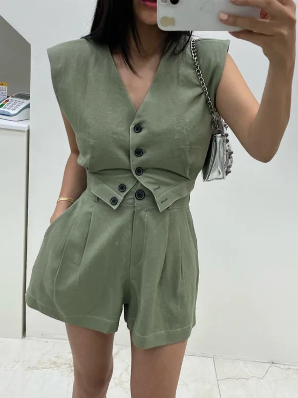 Summer Fashionable V-Neck Sleeveless Women's Top And Shorts Set Versatile Casual Outfit Polyester Fiber Korean Style
Summer Fashionable V-Neck Sleeveless Women's Top And Shorts Set Versatile Casual Outfit Polyester Fiber Korean Style