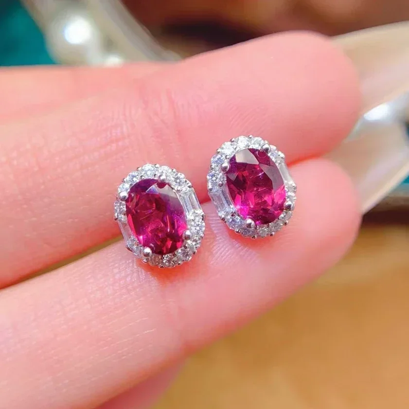 Classic Design 925 Silver Garnet Earrings 5mm*7mm Total 1.4ct 100% Natural Pyrope Garnet Stud Earrings for Daily Wear
Classic Design 925 Silver Garnet Earrings 5mm*7mm Total 1.4ct 100% Natural Pyrope Garnet Stud Earrings for Daily Wear