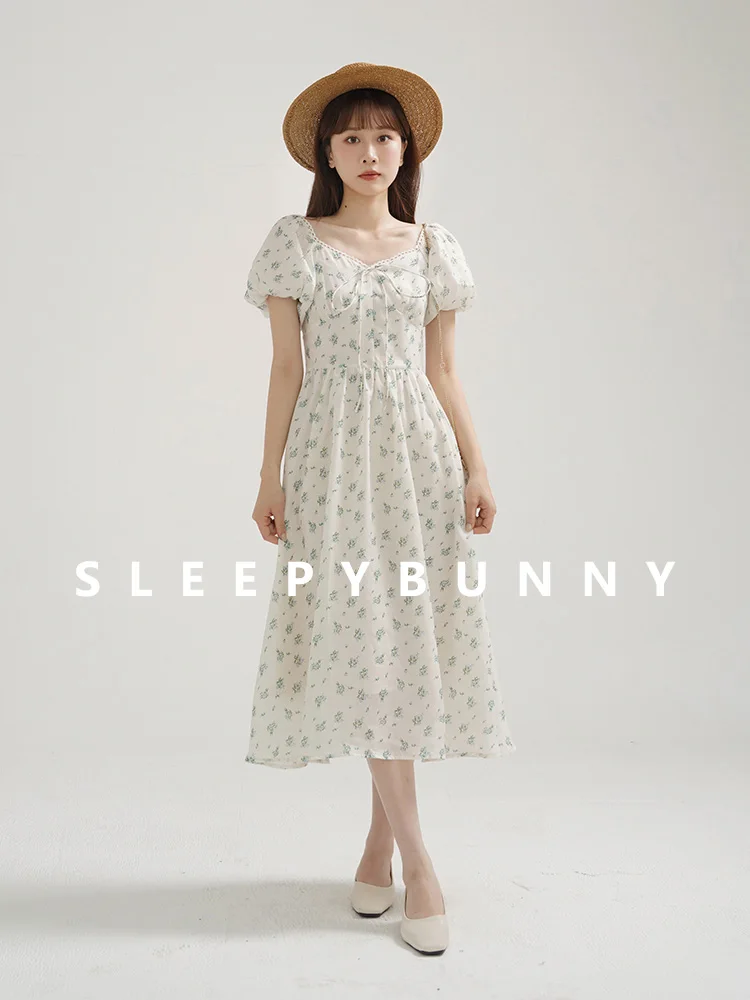 French Floral Puff Sleeve Dress for Women Square Neck Midi Dress High Waist Elegant Cottage core Long Skirt Vacation Daily Look
French Floral Puff Sleeve Dress for Women Square Neck Midi Dress High Waist Elegant Cottage core Long Skirt Vacation Daily Look