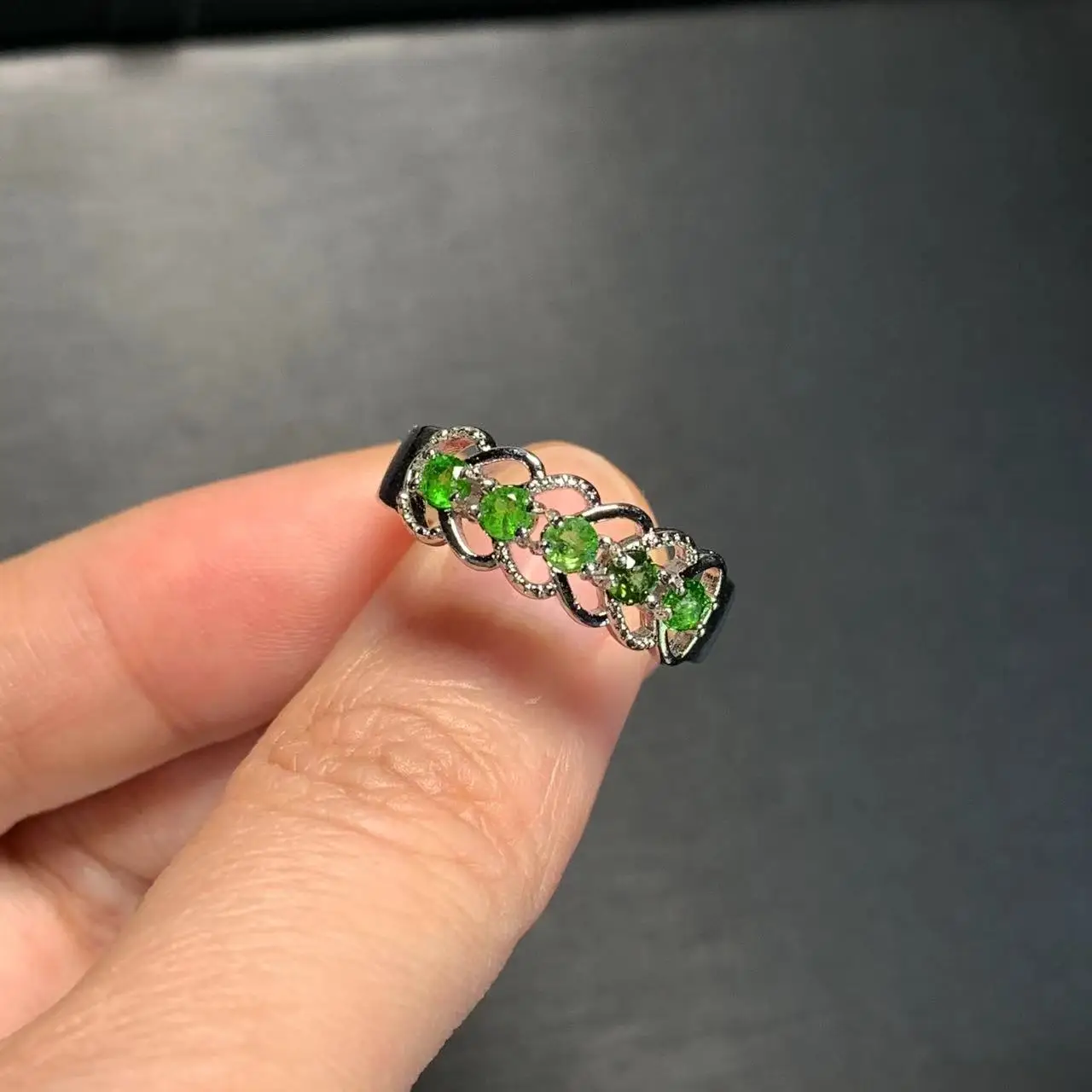 Vintage Natural Diopside Rings Female Jewelry For Women Gift Copper Cute Green
Vintage Natural Diopside Rings Female Jewelry For Women Gift Copper Cute Green