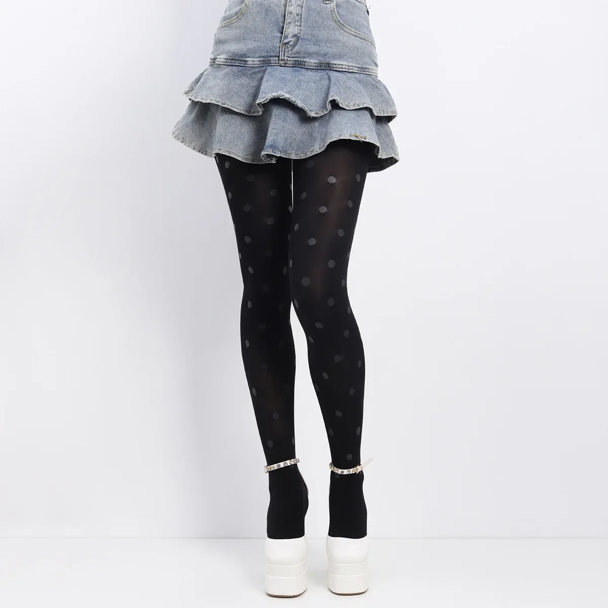 Женские колготки в горошек в стиле ретро, осенние теплые простые стильные колготки в большой горошек в стиле Лолиты, модные эластичные нейлоновые колготки
Женские колготки в горошек в стиле ретро, осенние теплые простые стильные колготки в большой горошек в стиле Лолиты, модные эластичные нейлоновые колготки