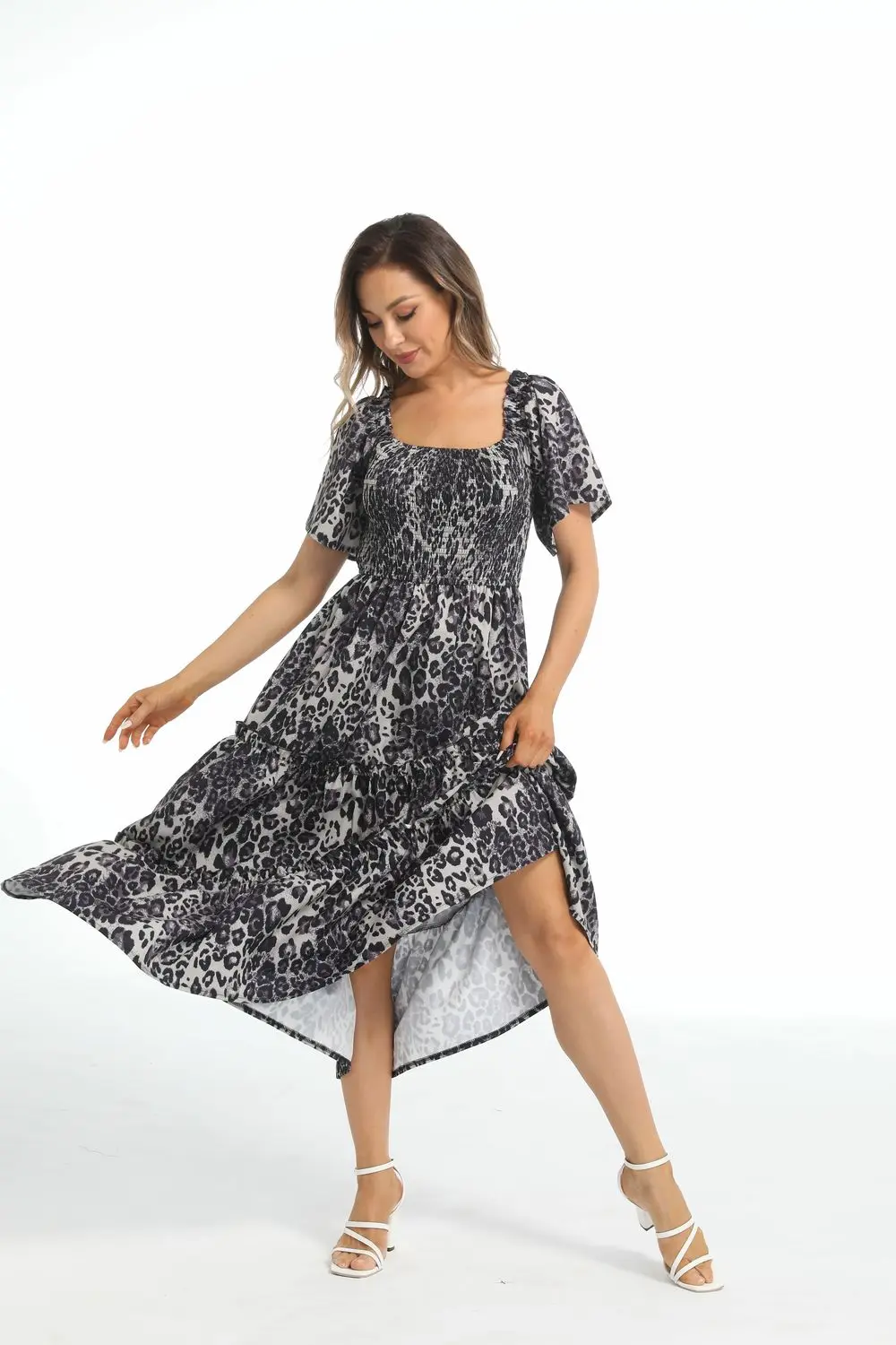 Women's Elegant Squared Necklines Dress Short Sleeve A-line Maxi Dresses Fashion Leopard Print Loose Long Dress Females 2024
Women's Elegant Squared Necklines Dress Short Sleeve A-line Maxi Dresses Fashion Leopard Print Loose Long Dress Females 2024