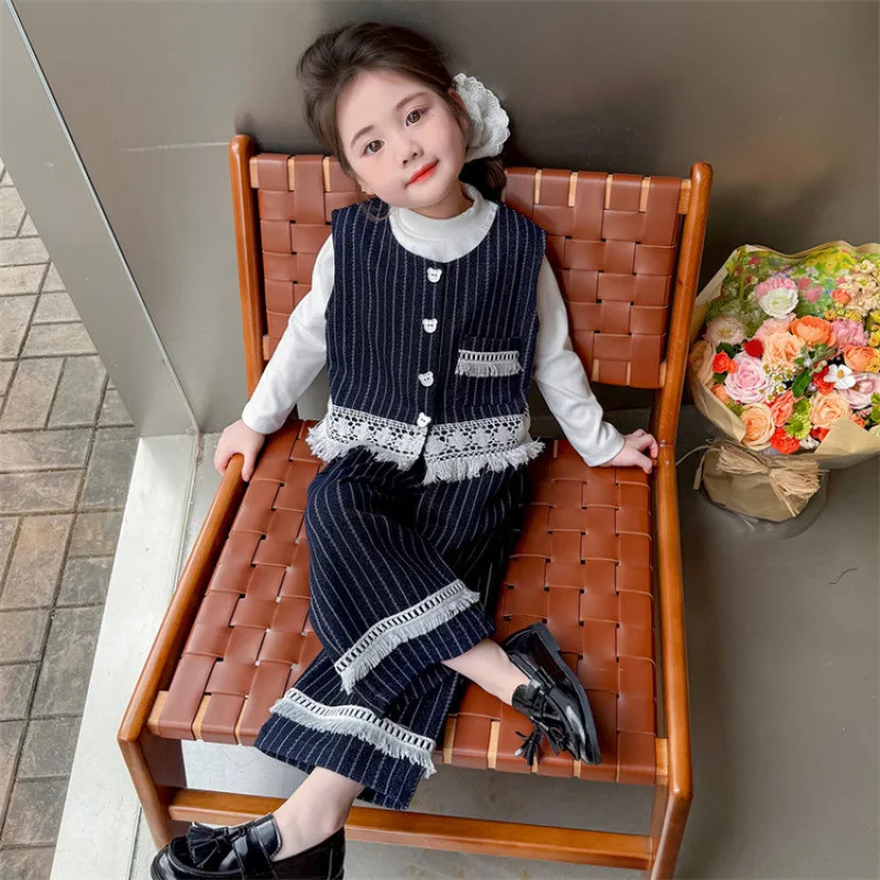 Girls Autumn Outfit Set 2025 New Spring and Autumn Korean Striped Vest Children Casual Pants Two-piece Set
Girls Autumn Outfit Set 2025 New Spring and Autumn Korean Striped Vest Children Casual Pants Two-piece Set