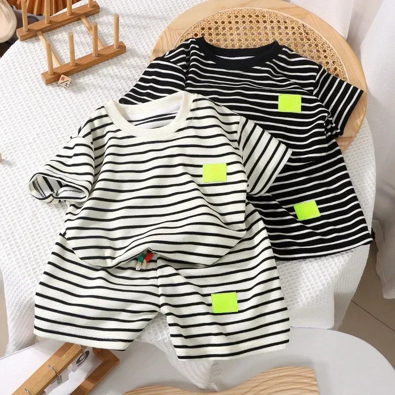 Summer Baby Boy Girls Clothes Set Children Stripe Tshirts and Shorts 2 Pieces Suit Kid Top Bottom Outfits Casual Tracksuits
Summer Baby Boy Girls Clothes Set Children Stripe Tshirts and Shorts 2 Pieces Suit Kid Top Bottom Outfits Casual Tracksuits