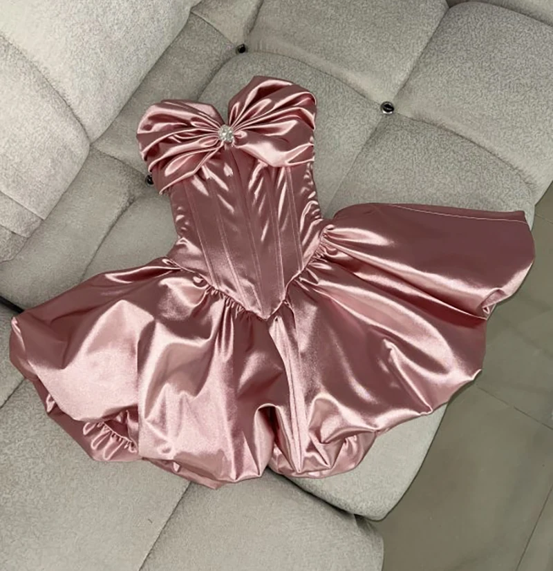 Soft Pink Mini Graduation Dress With Crystal Short Prom Dresses Satin Homecoming Dress For Teens Wedding Party Dress Customized
Soft Pink Mini Graduation Dress With Crystal Short Prom Dresses Satin Homecoming Dress For Teens Wedding Party Dress Customized
