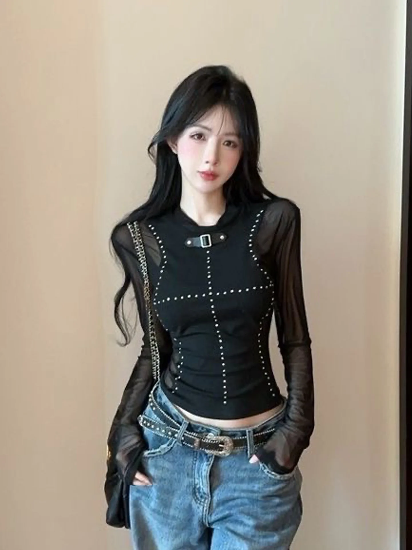 Американская женская футболка с длинным рукавом, базовый слой, сексуальный и дерзкий дизайн, с эффектом прохлады, с лоскутным дизайном
Американская женская футболка с длинным рукавом, базовый слой, сексуальный и дерзкий дизайн, с эффектом прохлады, с лоскутным дизайном