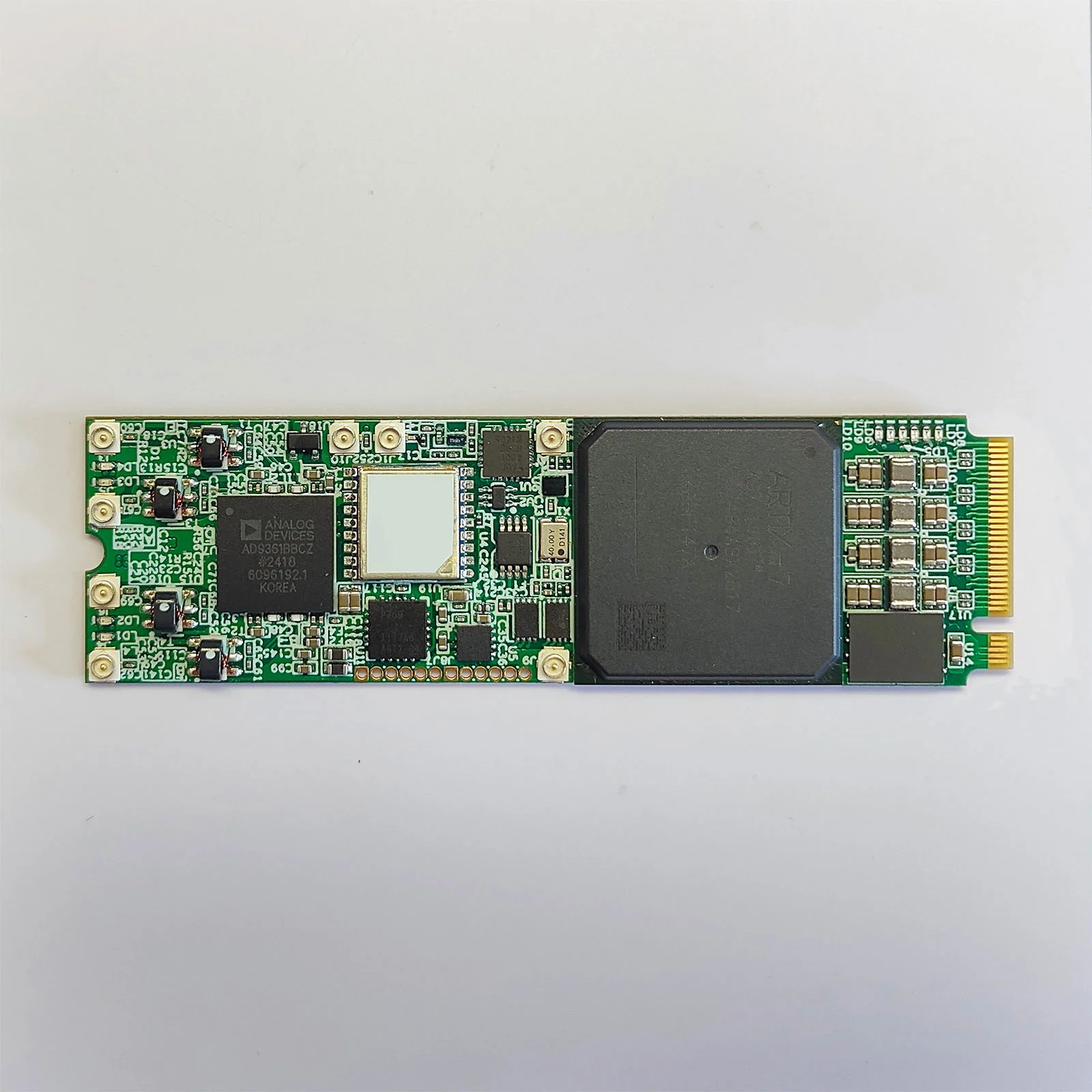 HamGeek M2SDR SDR Software Defined Radio M.2 XC7A200 RF Transceiver Module with GPSDO 40M Clock Output
HamGeek M2SDR SDR Software Defined Radio M.2 XC7A200 RF Transceiver Module with GPSDO 40M Clock Output